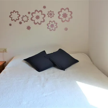 Apartment Girona Ii 1-4 Porta 8 - Enfrente De La Playa Grifeu. - Es-228-63 Llanca