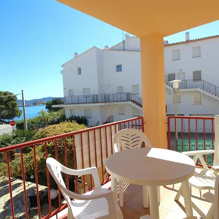 Girona Ii 1-4 Porta 8 - Enfrente De La Playa Grifeu. - Es-228-63 Apartment Llanca